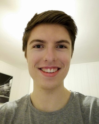 Hjemmeside webredaktør mai 2020 mai 2020en som er en gutt som smiler.