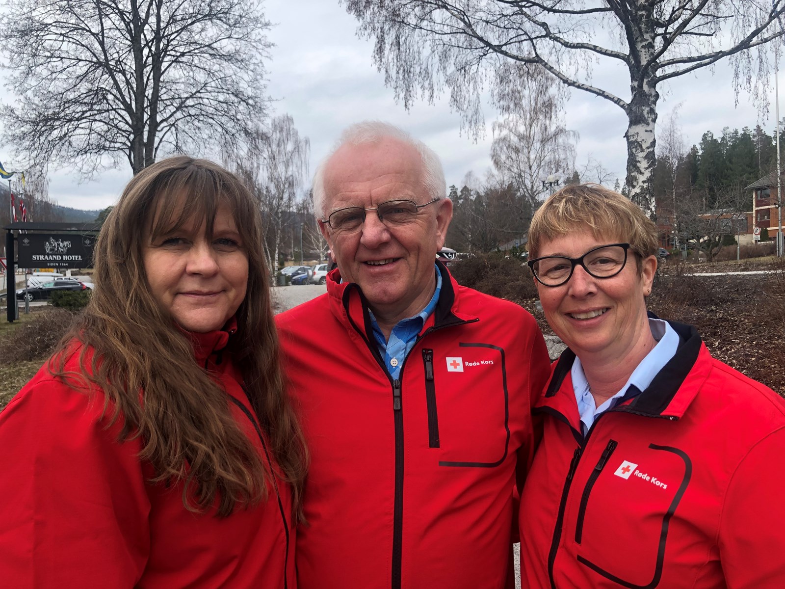 STYRE OG STELL: Tone Sissel Kise ble i helgen gjenvalgt som leder av Telemark Røde Kors. Arne Dag Lassemo fortsetter som medlem av distriktsstyret og Siw Bastnes tar over som leder av Telemark Røde Kors hjelpekorps. 