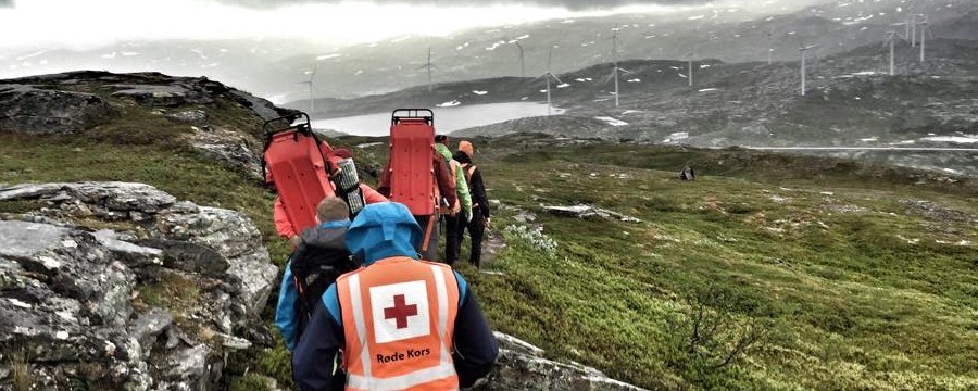 Illustrasjonsbilde av hjelpekorpsere ute på aksjon. Foto: Tor Vegard Andersen/Ankenes Røde Kors Hjelpekorps