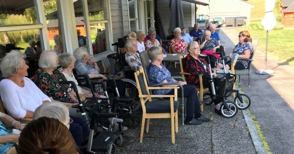 Hafslo eldresenter (2)