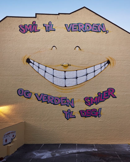 Smil malt på vegg