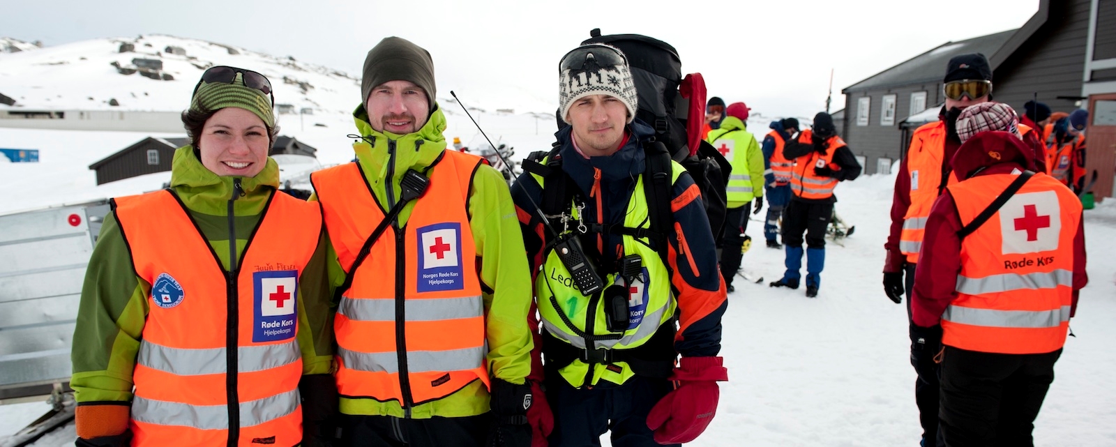 Deltakerne fra nord: Julia Fieler, Tromsø, Robert Kamben fra Tromsø, Christian Jørgen Rasmussen, Beiarn. Vinterkurs i operativ ledelse på Finse. Skred-dag. Snøskred. (Foto: Olav A. Saltbones/Røde Kors)