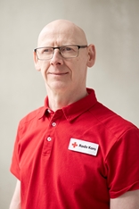 2404 kim ansattportrett liten