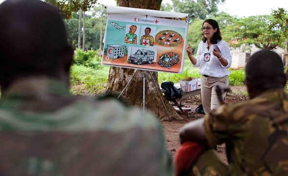 Humanitarian Law dissemination session to members of the Central African Armed Forces. (Photo: ICRC)