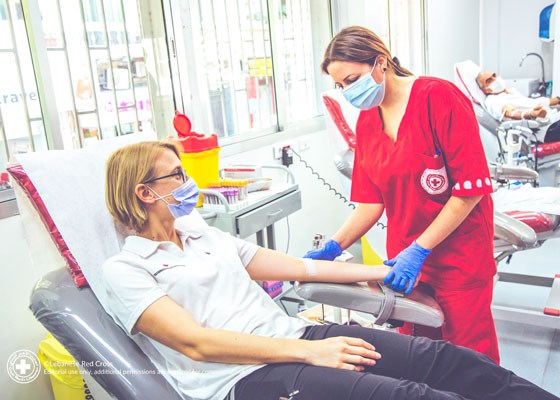Røde Kors gir helsehjelp til pasient