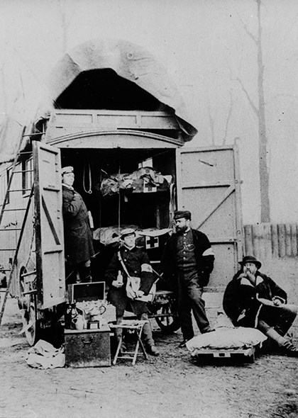 Gammel foto av en belgisk ambulanse i byen metz under fransk-preussisk krig 1870