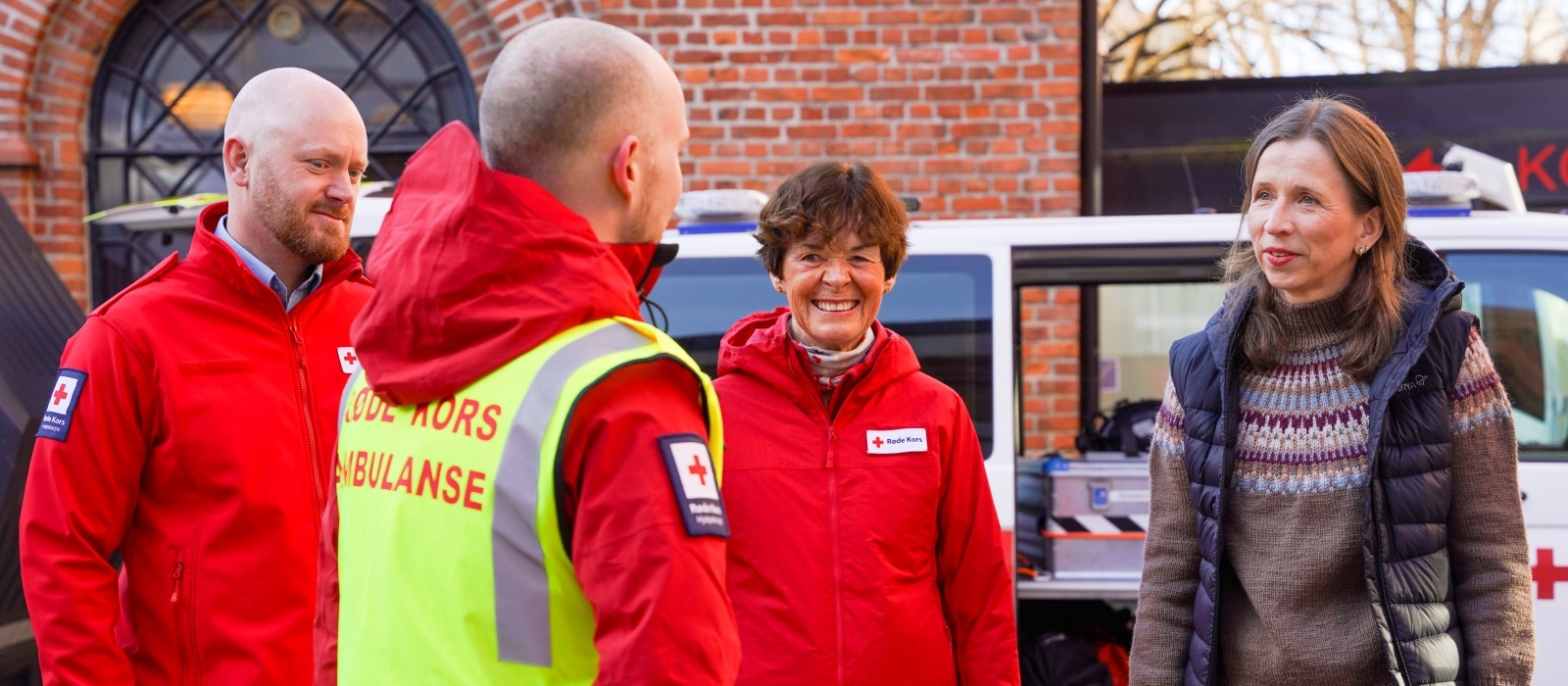 Åpning av påskebeiedskapen til Røde Kors. Med justis- og beredskapsministeren, Røde Kors-president og leder av landsråd Hjelpekorps.