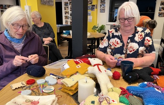 Bamsene lages av mange