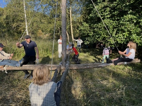 Stor karusell i skogen