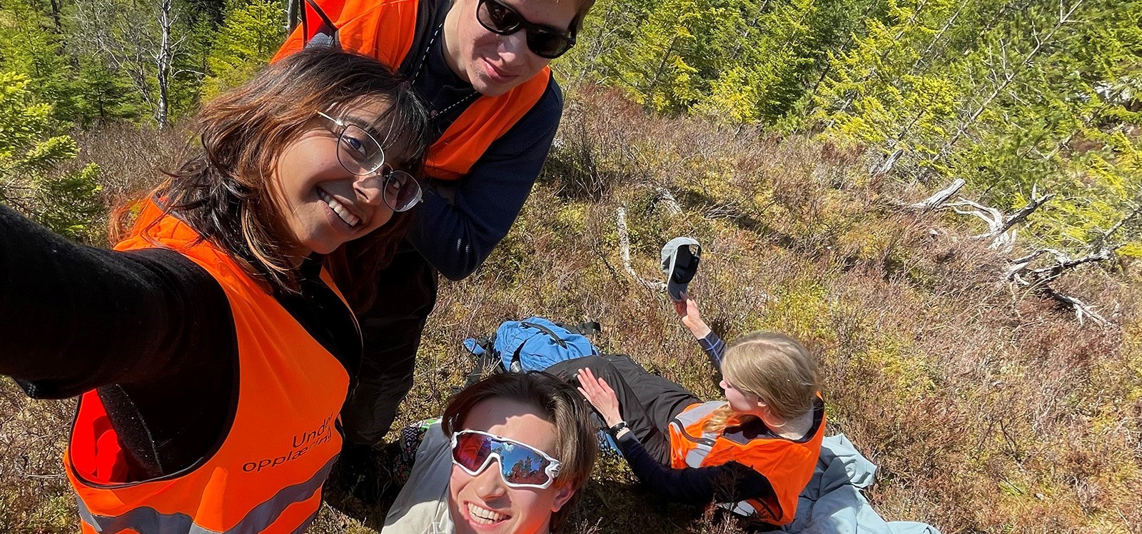 Uwc bilde av unge frivillige