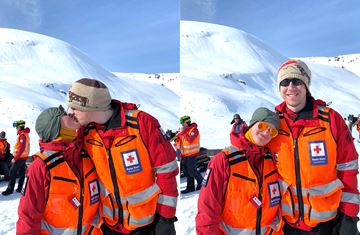 Katrine Østraat og Morten Nordbø er begge aktive medlemmer i Bergen Røde Kors Hjelpekorps. Her er de fotografert på kurs og øvelse på Kvamskogen, i dalen nedenfor Såta.