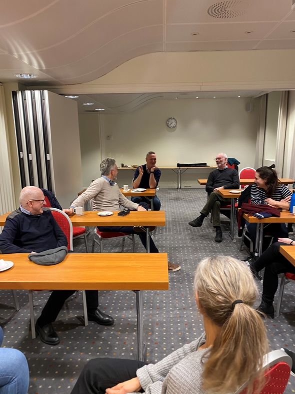 Frivillige på kurs i regi av nettverk etter soning