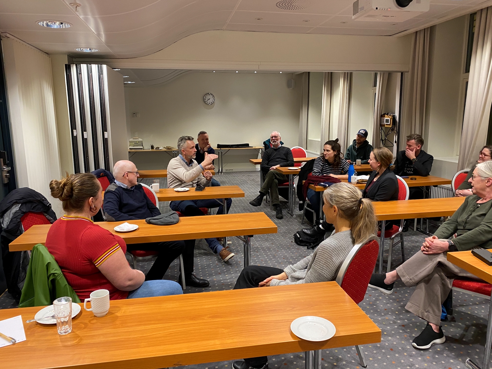 Frivillige på Nettverk etter soning i Bergen er på kurs på hotell Neptun.