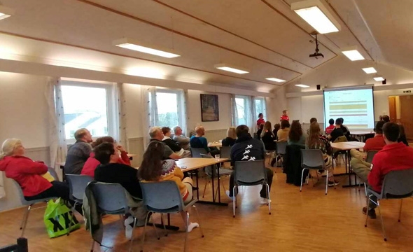 Hjelpekorpset presenterte hvem vi er, hva vi gjør og hva som kreves for å bli medlem .