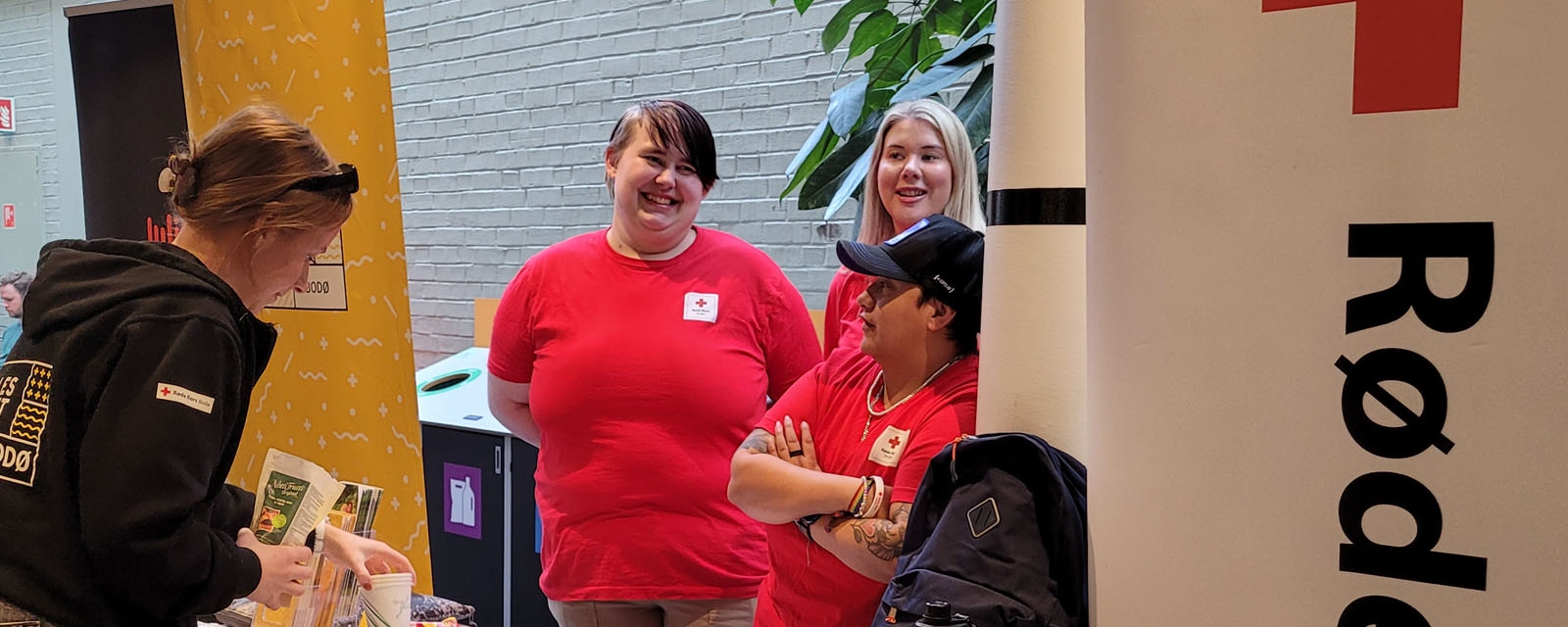 Bodø Røde Kors har stand på campus