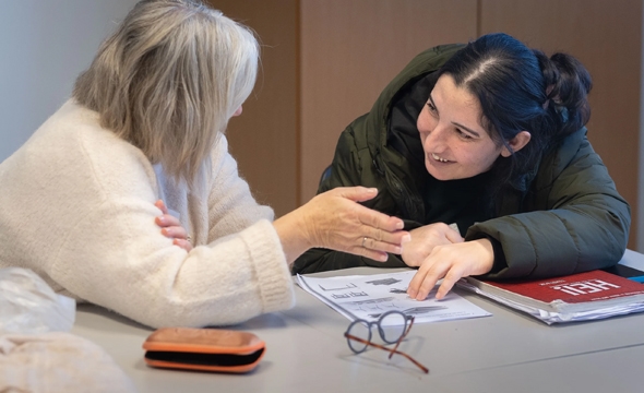 Leksehjelp Bente Hestdahl Toska og Jihan Mohammed Shano