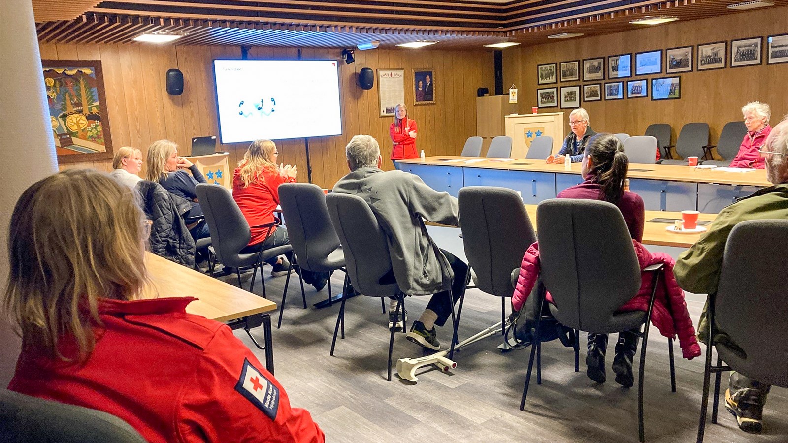 Røde Kors informerer under åpent møte i Valdres