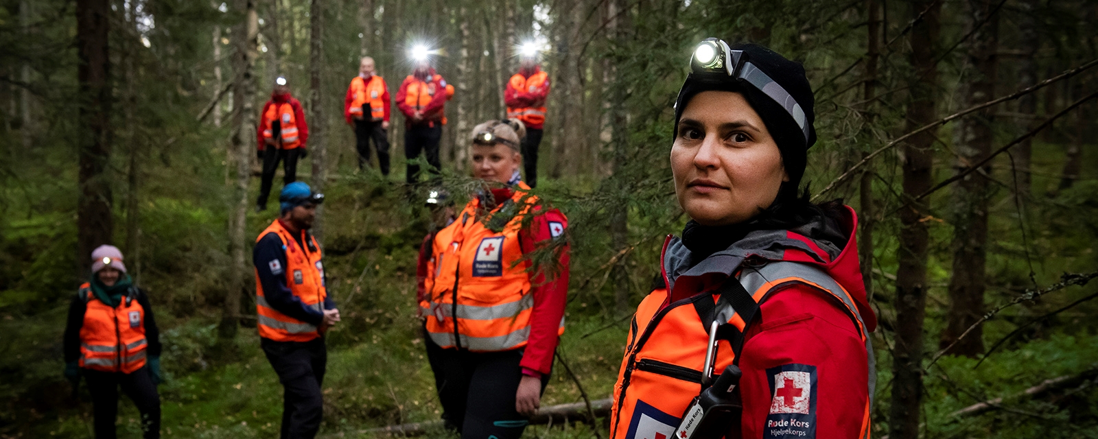 Frivillige fra Hjelpekorpset på øvelse i Oslo-marka