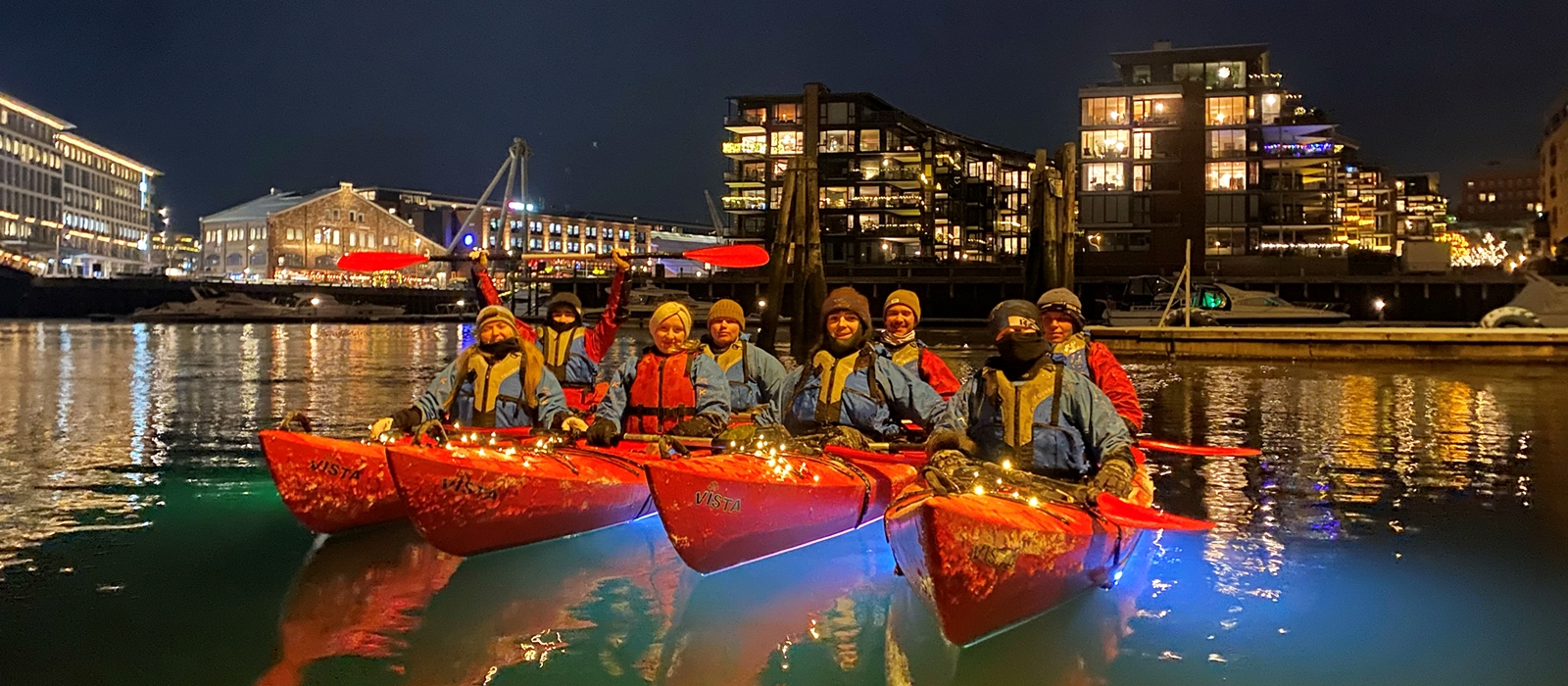 Kajakk med belysning i Nidelva.