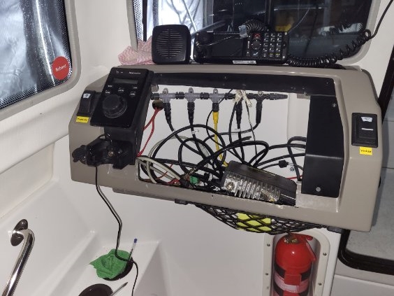 Elektronikk inne i en båt