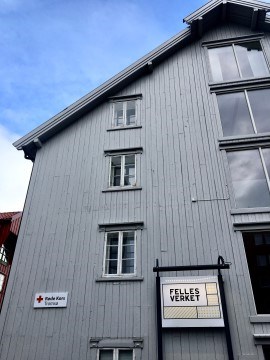 Bildet viser fasaden til ungdomshuset, Fellesverket, i Tromsø