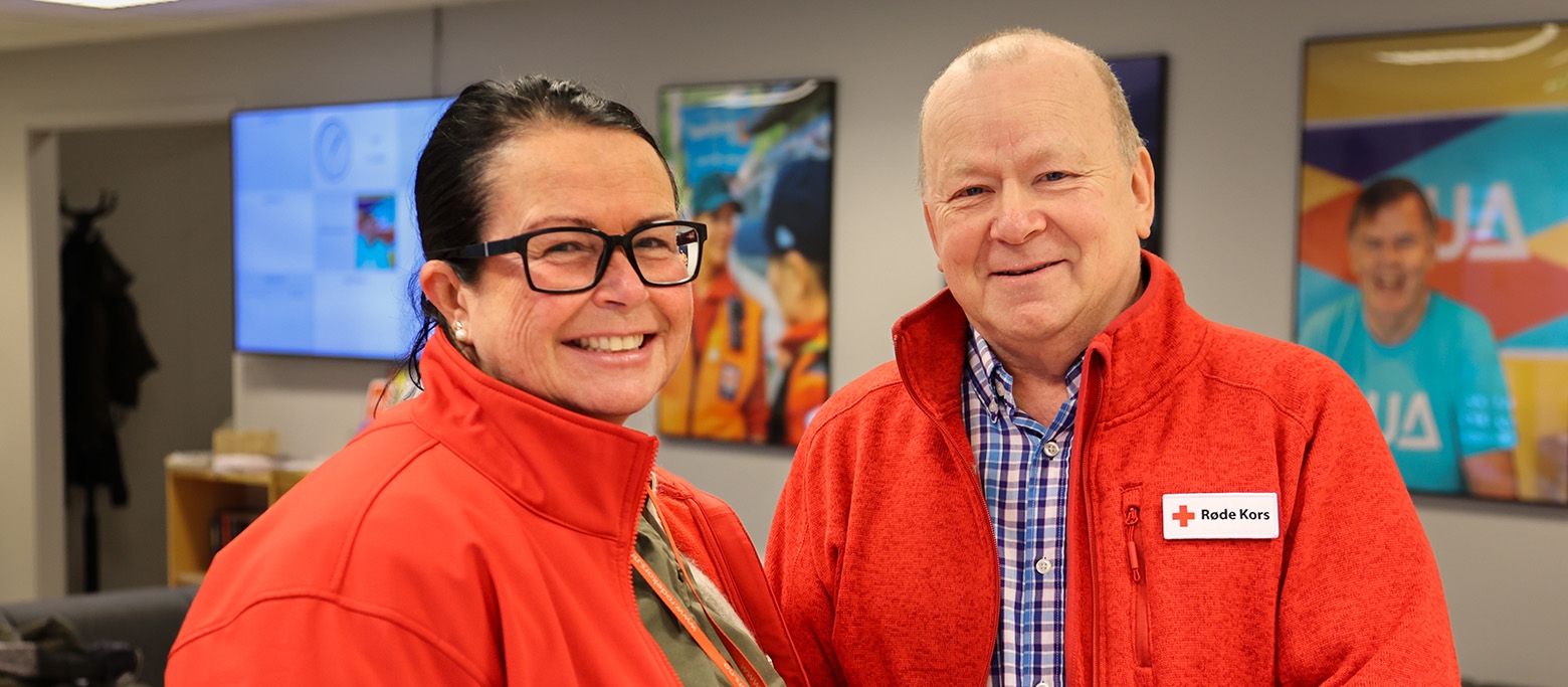 Distriktsstyrelederne for Nord- og Sør-Trøndelag smiler til kamera