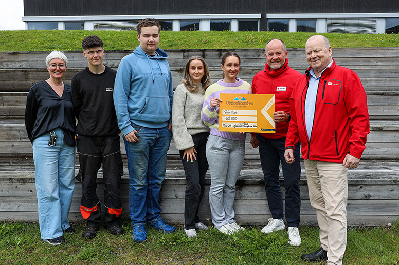 240612 - Donasjon elevråd Gauldal-5.jpg