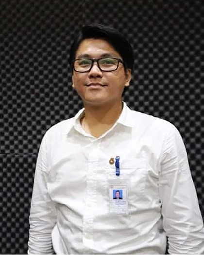 Mann med hvit skjorte Dr Soe Zin Naung
