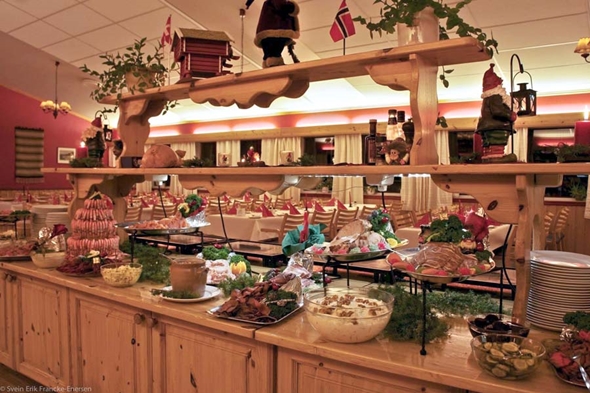 Oppdekket buffet i spisesal