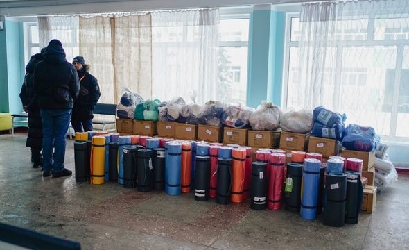 Utdeling av vinterutstyr til Ukrainske familier fra Røde Kors