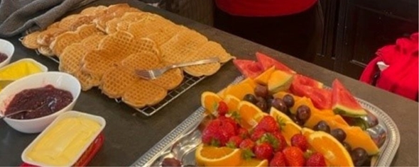 Bilde av vafler og frukt