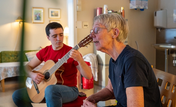 dmytro og janneke synger